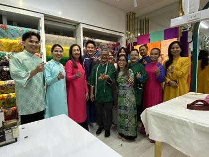 Clothes made at Ao Dai Couture by Anna Hanh Le, photo by a customer (zenda nguyen)