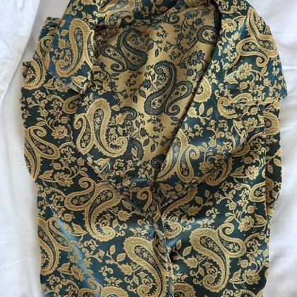 Clothes made at Ba Bi Tailor, photo by a customer (Isabella W)