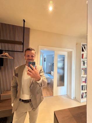 Clothes made at Berlin Kim Tailoring Đà Lạt, photo by a customer (Philipp Escher)