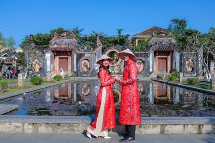 Clothes made at Blue Gecko Tailor Hoi An, photo by a customer (vivh chantzi)
