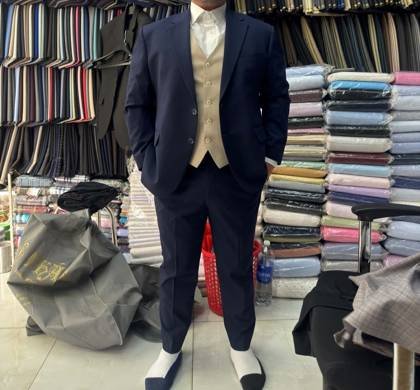 Clothes made at Cửa hàng Thái Taloring One Day, photo by a customer (Roderick Torres)