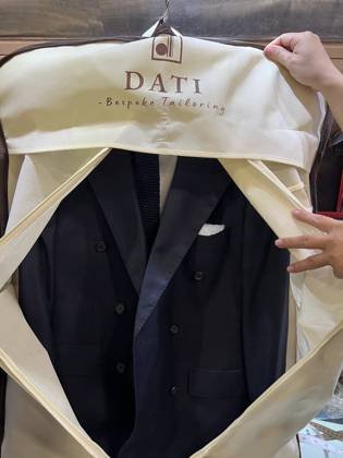 Clothes made at Dati Tailor, photo by a customer (Dany Gantier)