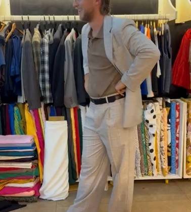 Clothes made at Elegant Silk, photo by a customer (Dominik S)