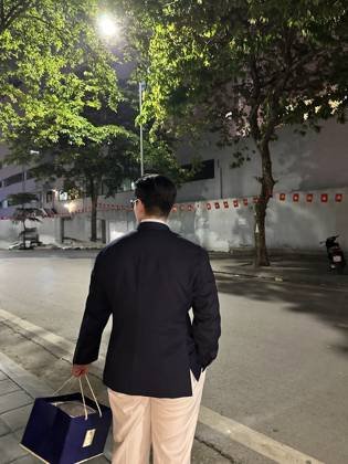 Clothes made at Hanoi Peak bespoke tailoring, photo by a customer (Thanh Hang Nguyen)