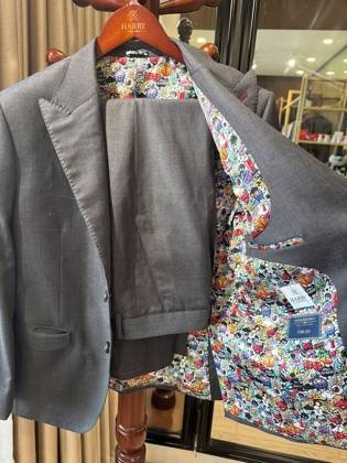 Clothes made at Harry Tailor House, photo by a customer (Terence)