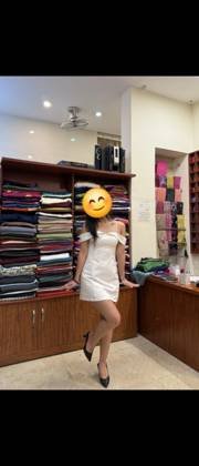 Clothes made at Hoàng Vân Silk, photo by a customer (Mai Chi Trinh)