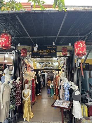 Clothes made at Hoi An Colors tailor, photo by a customer (Mr. Jo)