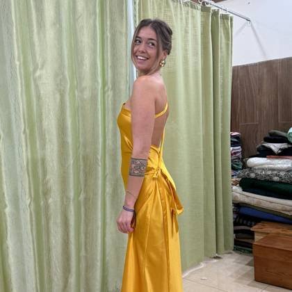 Clothes made at I Choose Tailor, photo by a customer (Chanty)