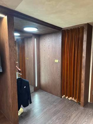 Clothes made at Iclassic Tailor, photo by a customer (Duyên Chu)