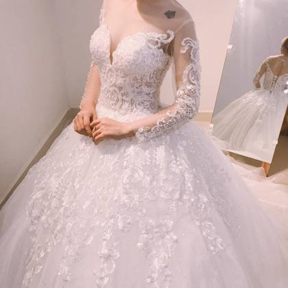 Clothes made at Jade Hanoi Tailor, photo by a customer (Thuy B)