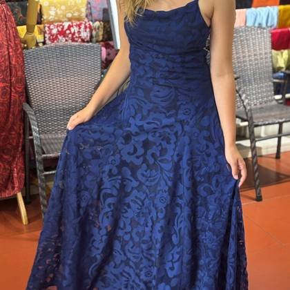 Clothes made at Lynn Tailor, photo by a customer (moeder georginne)