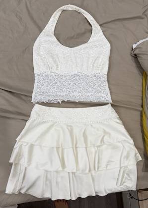 Clothes made at Madame Trinh tailor house, photo by a customer (Janette Hölsö)