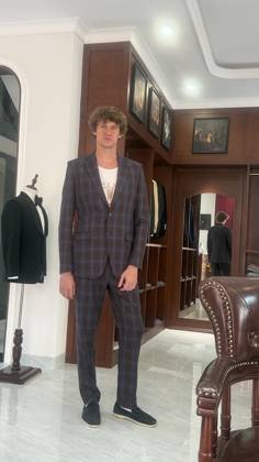 Clothes made at Nhựt Tailor, photo by a customer (Eli Ritchey)