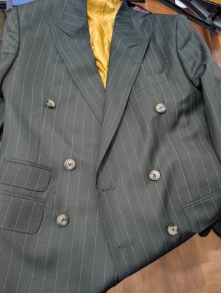Clothes made at Nhựt Tailor Tràng Tiền, photo by a customer (T Tho)