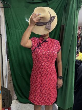 Clothes made at Nice Silk Tailor, photo by a customer (Yasani Tetzner)