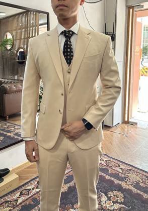 Clothes made at SARTOLAD Tailor, photo by a customer (Tze Huai Teh)