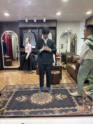 Clothes made at SARTOLAD Tailor, photo by a customer (huy phan)