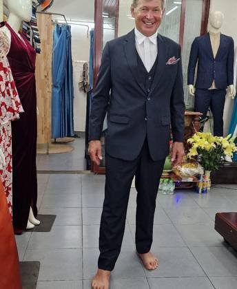 Clothes made at Shine Tailor, photo by a customer (Manfred Holzmann)
