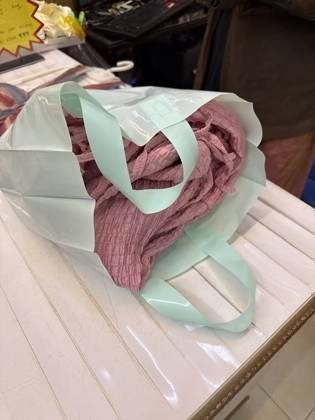 Clothes made at Shop Cát Cát- VietNamSilk, photo by a customer (User0987 Qwerty)