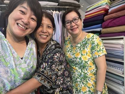 Clothes made at Tailor Ralan, photo by a customer (kaeru company)
