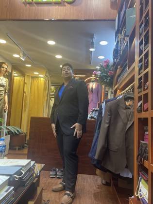 Clothes made at Tailor VAZIO suits, photo by a customer (Isaura Hoppenstedt)