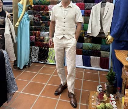 Clothes made at The Vouge Tailor Hoi An, photo by a customer (Juliette Lys)