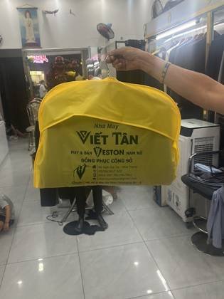 Clothes made at Tiệm May Vest Viết Tân, photo by a customer (мурад рахимов)