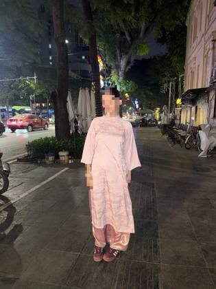 Clothes made at Tơ Tằm Việt Tailor, photo by a customer (Maria Villaverde)