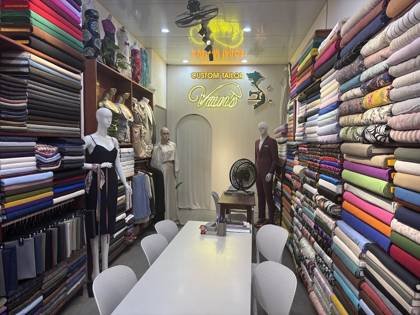 Clothes made at Van’s Custom Tailor, photo by a customer (Sébastien Vézina)