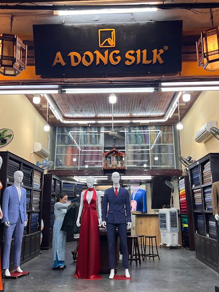 A Dong Silk, tailor for suits and shirts in Hoi An — photo 5 of 6