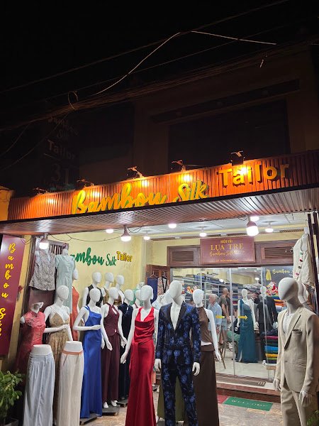 Bambou Silk Tailor Hoi An (Tea's), tailor for silk and linen in Hoi An — photo 2 of 6