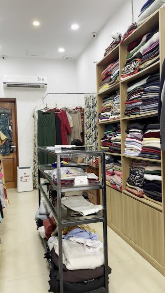 Bambou Silk Tailors, tailor for dresses and suits in Hanoi — photo 4 of 6
