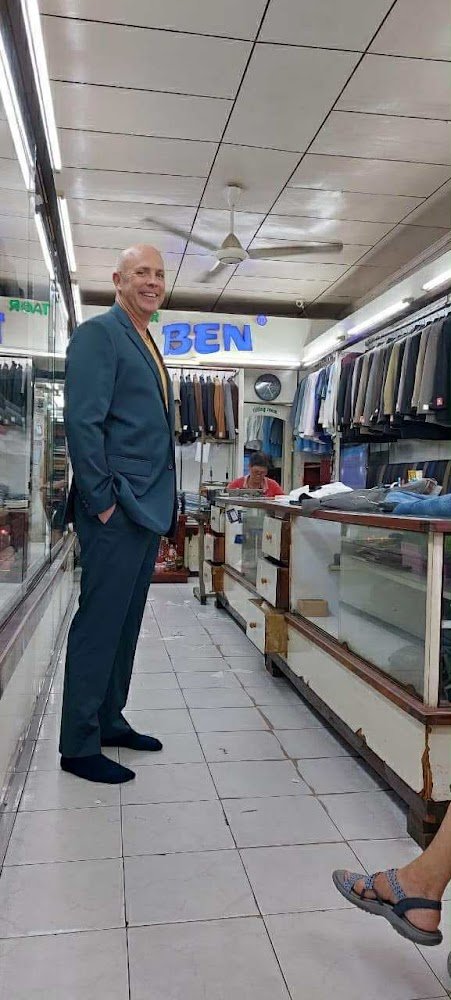 Ben Tailor, tailor for tuxedos and suits in Ho Chi Minh City (Saigon) — photo 1 of 6