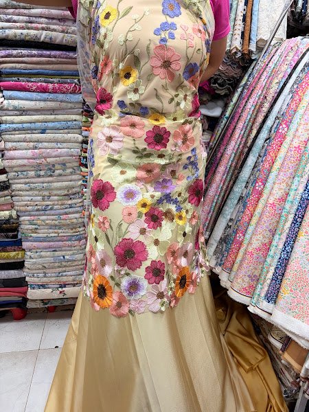 Bich Loan Tailor Ben Thanh, tailor for dresses and occasion dresses in Ho Chi Minh City (Saigon) — photo 3 of 4
