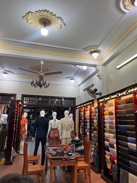 Bigo The Tailor, tailor for suits and dresses in Hoi An — photo 5 of 6