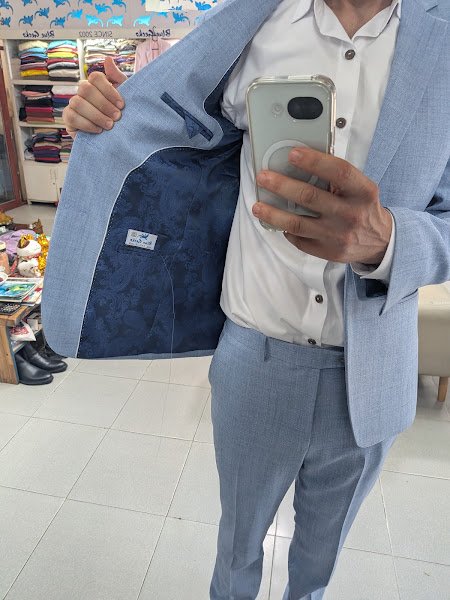 Blue Gecko Tailor Hoi An, tailor for suits and dresses in Hoi An — photo 3 of 6
