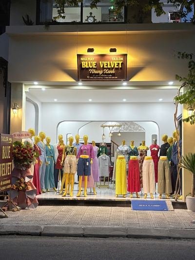 Blue Velvet Tailor, tailor in Hoi An