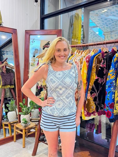 Chiba Boutique, tailor for embroidery and linen in Hoi An — photo 3 of 6