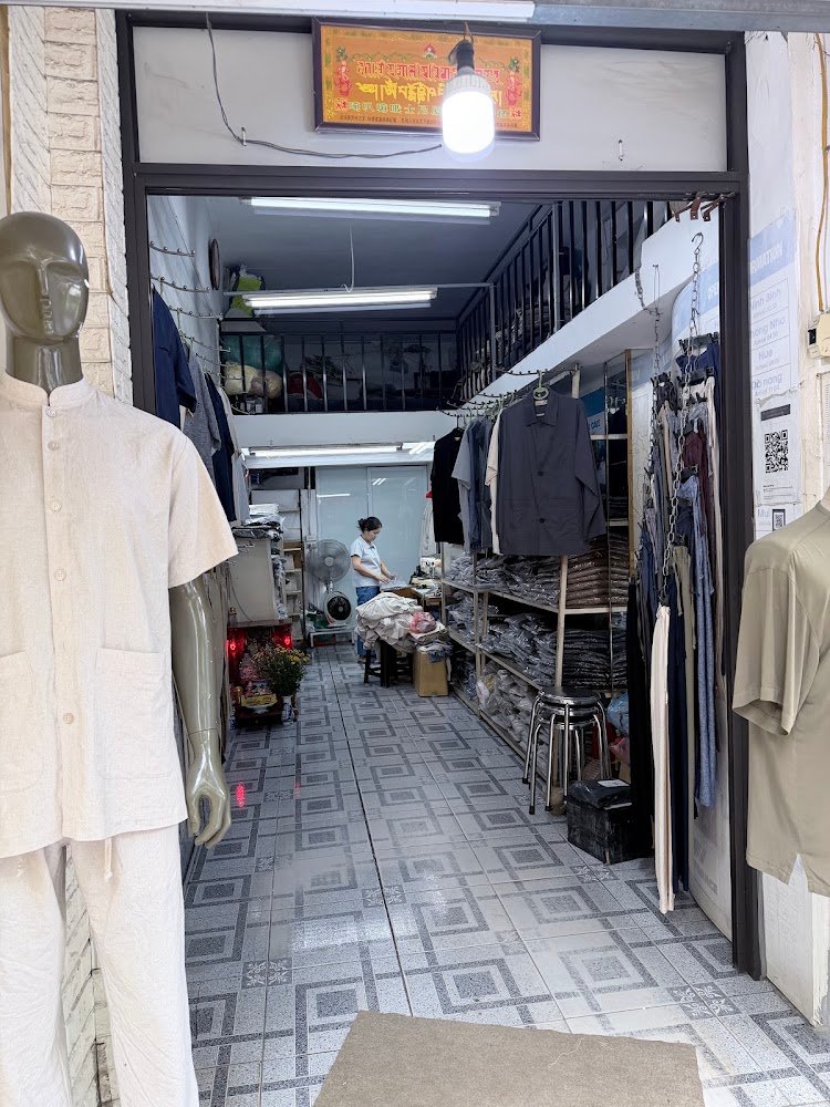 Chuyén May Thòi Trang, tailor for alterations and trousers in Hanoi — photo 1 of 6
