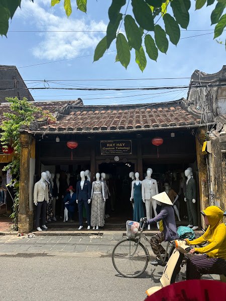 HAY HAY (Custom Tailoring), tailor for suits and dresses in Hoi An — photo 2 of 6