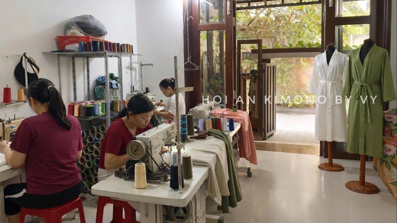 Hoi An Tailor-Made Kimono by Vy, tailor for kimonos and alterations in Hoi An — photo 4 of 4