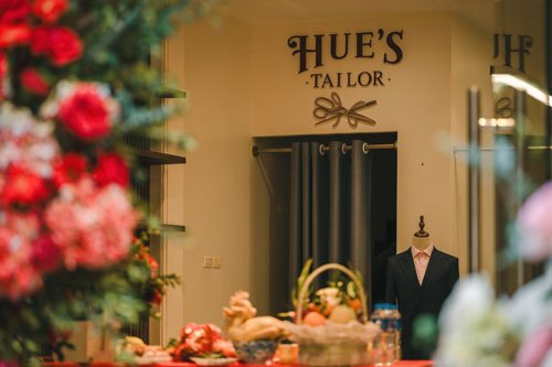 Hue's Tailor, tailor for suits and sport coats in Hanoi — photo 1 of 6
