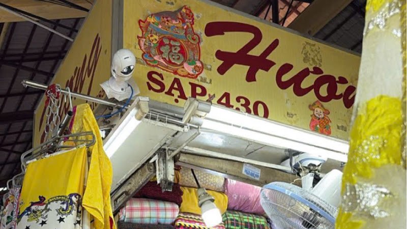 Huong Tailor Ben Thanh, tailor for suits and dresses in Ho Chi Minh City (Saigon) — photo 2 of 6