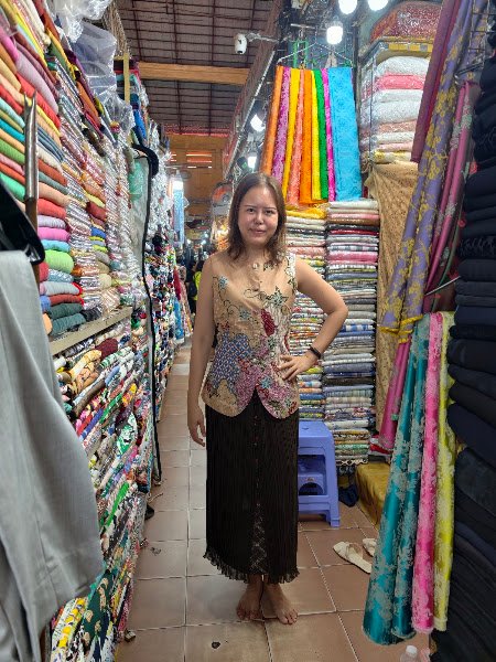 Huong Tailor Ben Thanh, tailor for suits and dresses in Ho Chi Minh City (Saigon) — photo 3 of 6