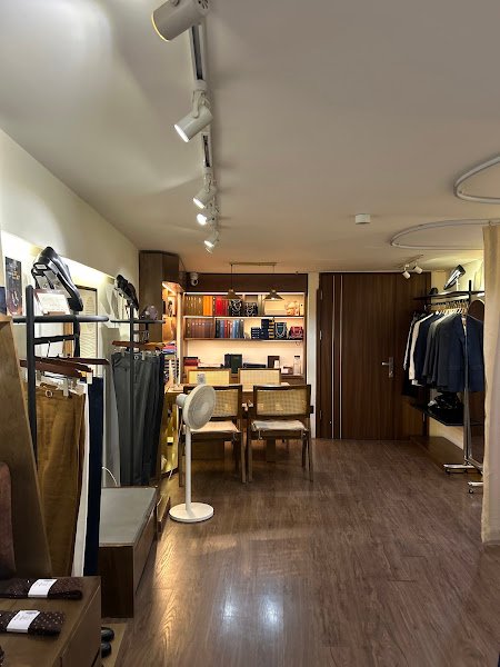 Iclassic Tailor, tailor for suits and wedding suits in Hanoi — photo 5 of 6