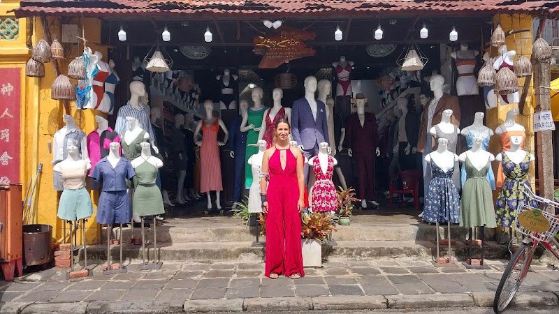 Kim Hien tailor, tailor for swimwear and bikinis and suits in Hoi An — photo 3 of 6
