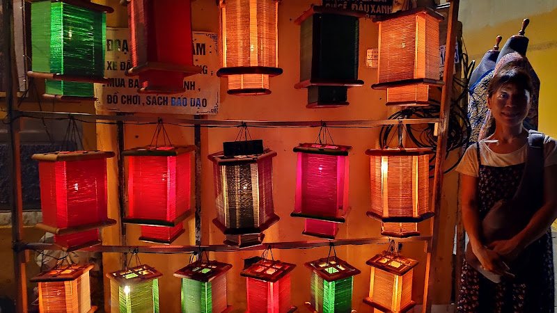 Kim Only Tailor Fashion, tailor for suits and dresses in Hoi An — photo 5 of 6