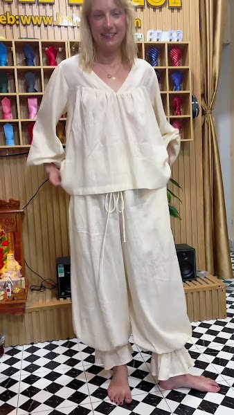 Linh Tailor Hoi An, tailor for suits and dresses in Hoi An — photo 4 of 6