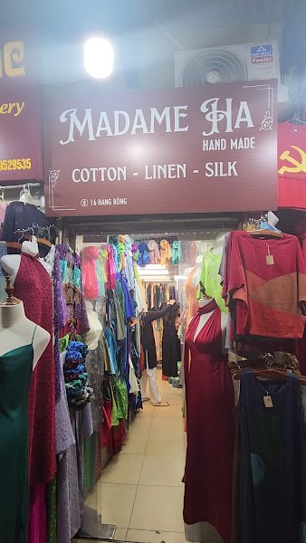 Madame Ha Handmade, tailor for dresses and silk in Hanoi — photo 4 of 6