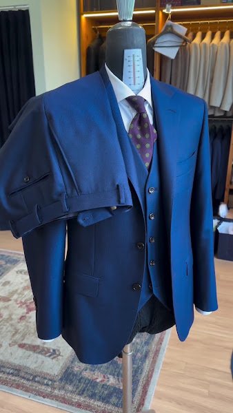 May Đo Vest Đẹp, tailor for suits and double-breasted suits in Ho Chi Minh City (Saigon) — photo 4 of 6